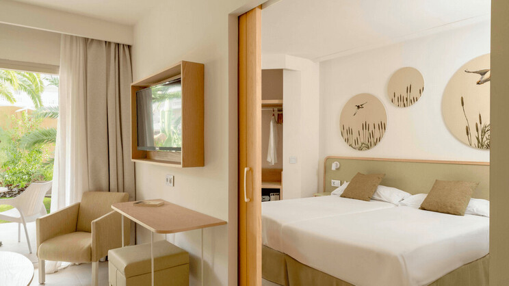 Private Garden Premium Family Room 